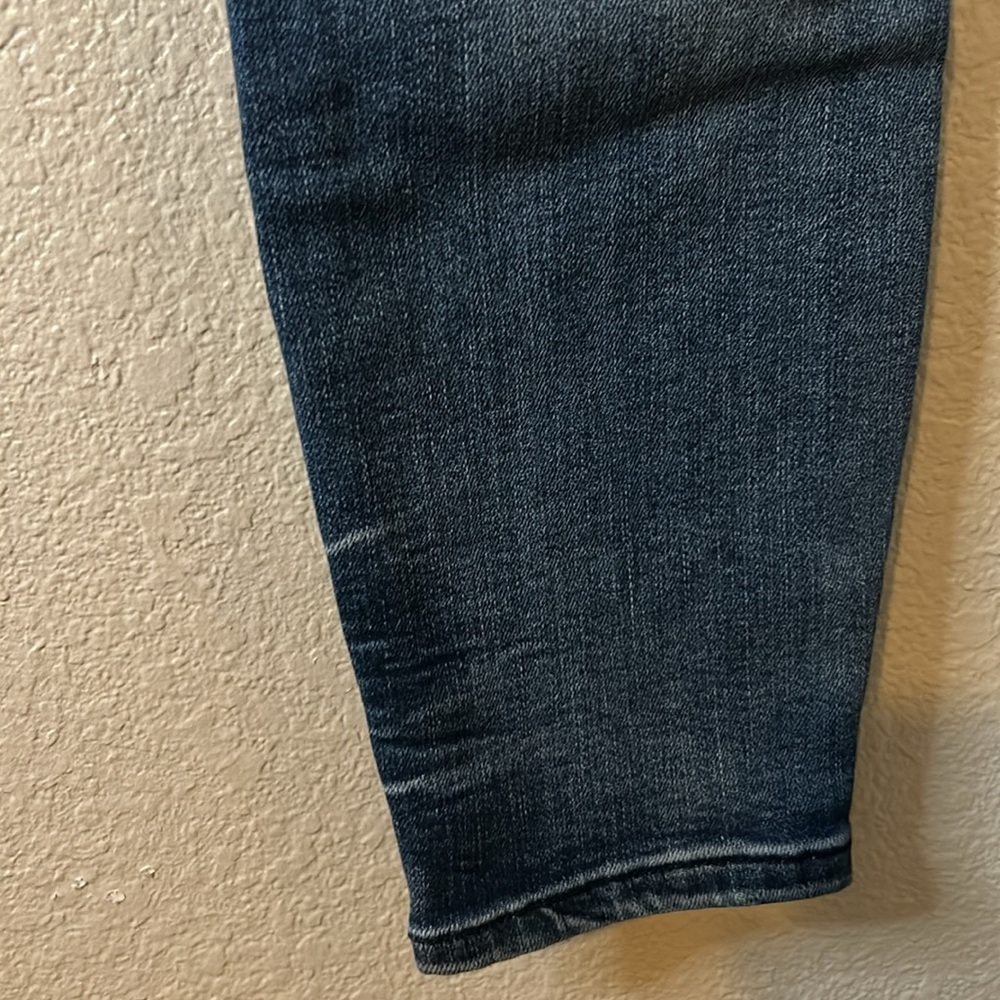 Judy Blue Jeans - Picture 8 of 10